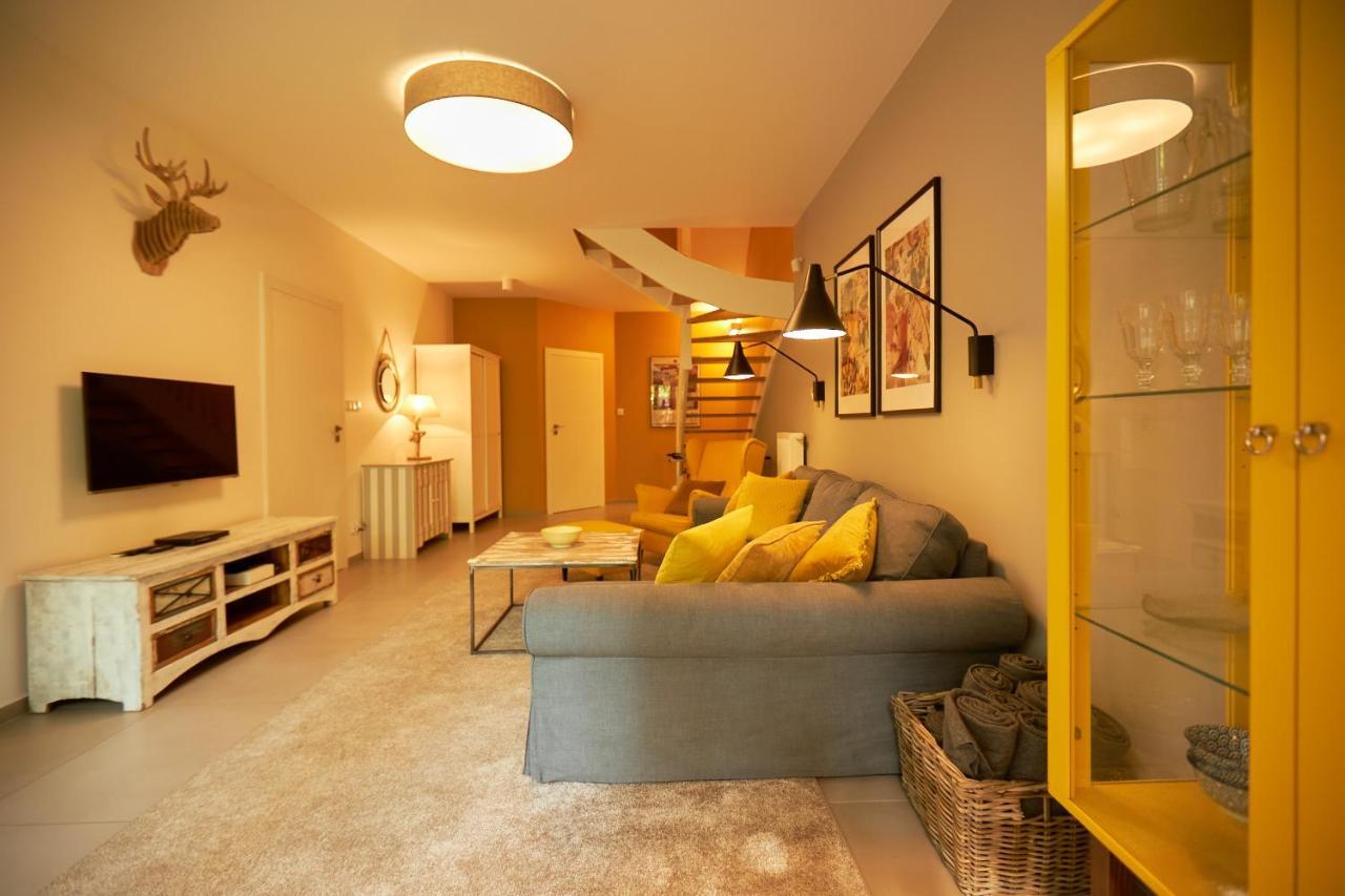 Seayou Yellow House Villa Rogowo  Luaran gambar
